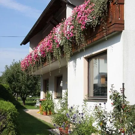 Gastehaus Ulbing 3* 菲拉赫